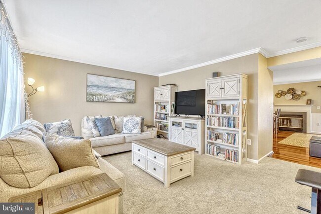 Foto del edificio - 230 Finchingfield Ct