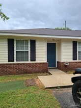 Building Photo - 1421 N 61st Ave