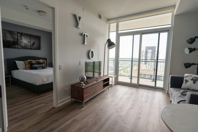 Building Photo - 35 Greenfield Ave