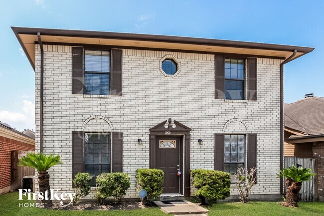 Building Photo - 13830 Purplemartin St