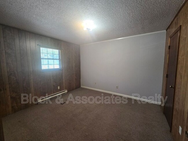 Building Photo - 208 Julian Ave