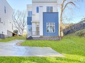 Building Photo - 1657 Richard Allen Dr