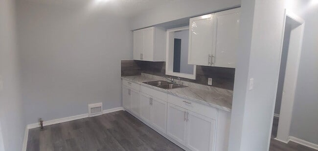 Building Photo - 4646 N 51st Blvd