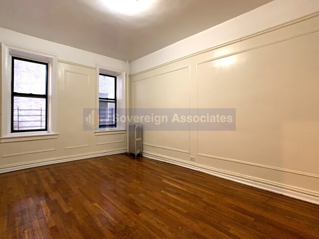 Foto del edificio - 114-116 West 238th Street