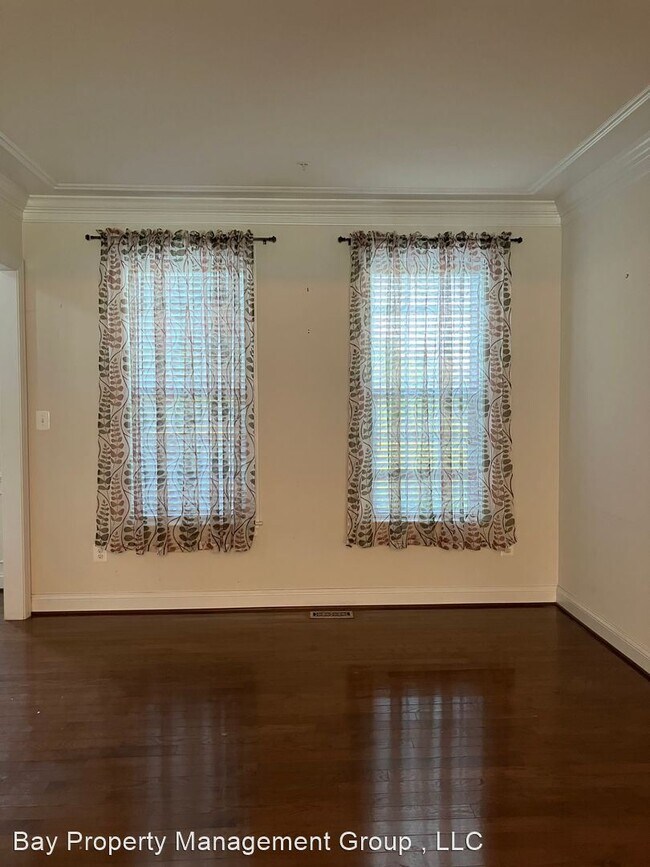 Building Photo - 4 br, 4.5 bath House - 1168 Margath Rd