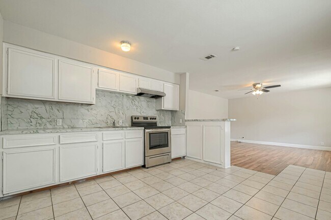 Foto del edificio - 8430 Round Rock Dr