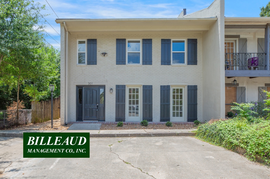Primary Photo - 301 Kingston Dr