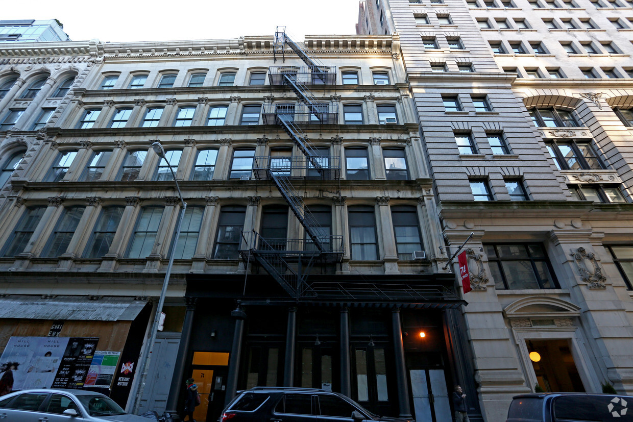 Building Photo - 74 Leonard St