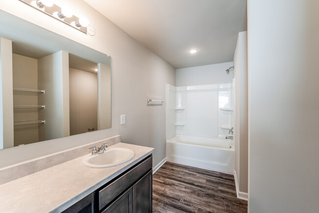 Foto del edificio - 3 Bedroom in Tucker Farms