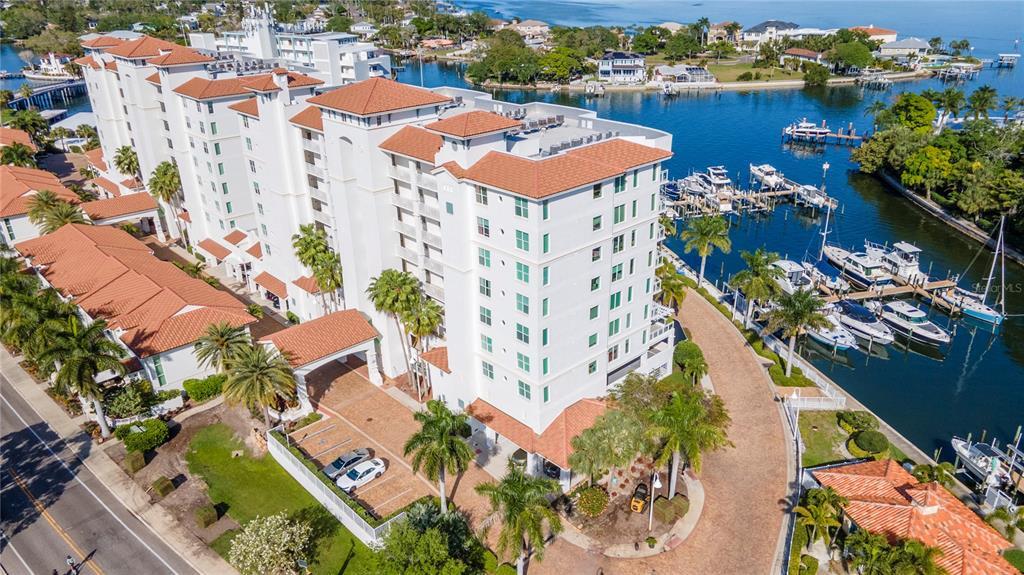 Foto principal - 1325 Snell Isle Blvd NE