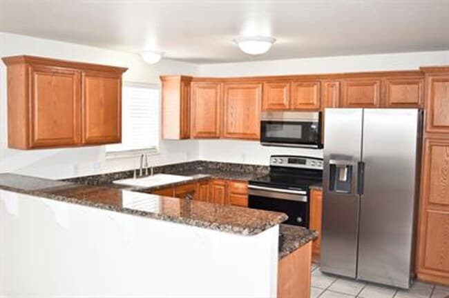 Building Photo - 497 Coronado Way