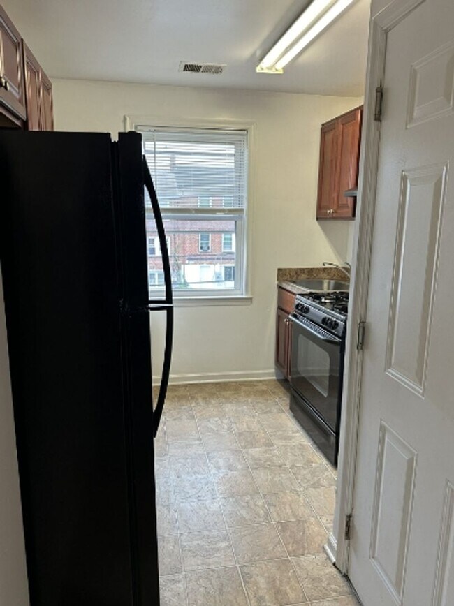 Foto del edificio - 3616 Elmley Ave