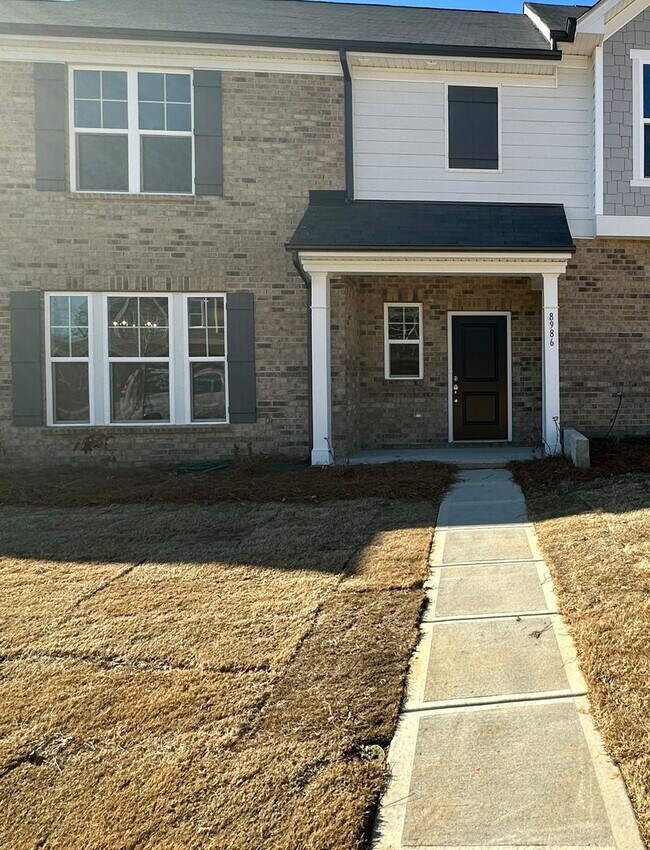 Foto del edificio - Beautiful 3BR/2.5BA Townhouse in Odell Corners