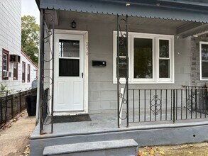 Building Photo - 234 Franklin St