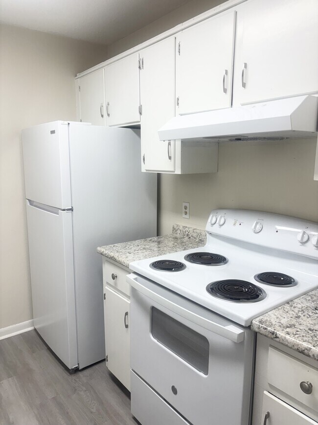 Foto del edificio - 1701 Paulding Ave