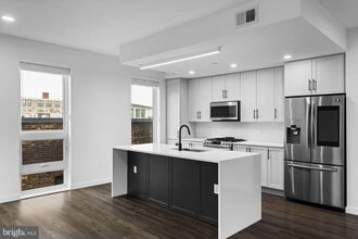 Building Photo - 1501 N 31st St