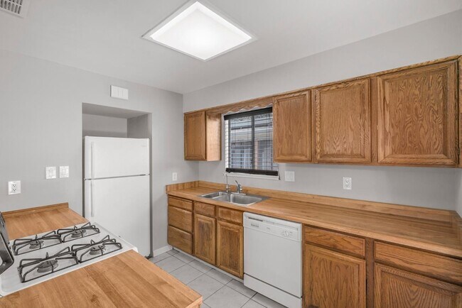 Kitchen - 39636 Banyan Tree Rd