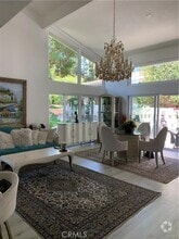 Building Photo - 484 Calle Cadiz