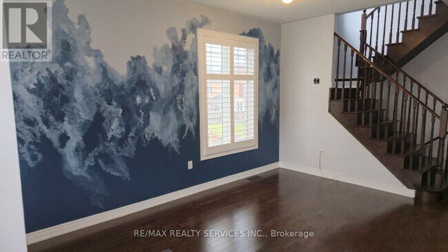 Building Photo - 92 Allegro Dr