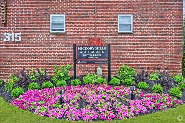 Building Photo - Hickory Hills Apartments