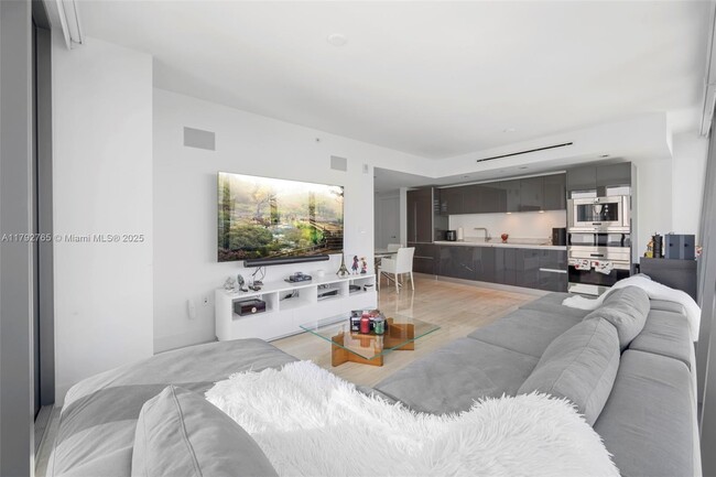 Foto del edificio - 1451 Brickell Ave