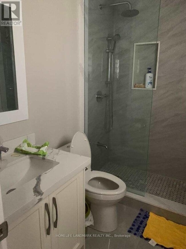 Building Photo - 595 Highglen Ave