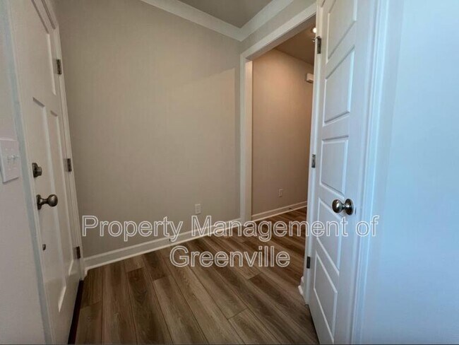 Building Photo - 131 Callen Dr
