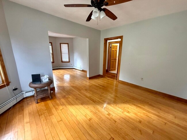 Foto del edificio - 35 Irma Ave