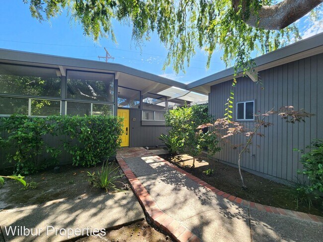 Foto del edificio - 4 br, 3 bath House - 3990 Duncan Place
