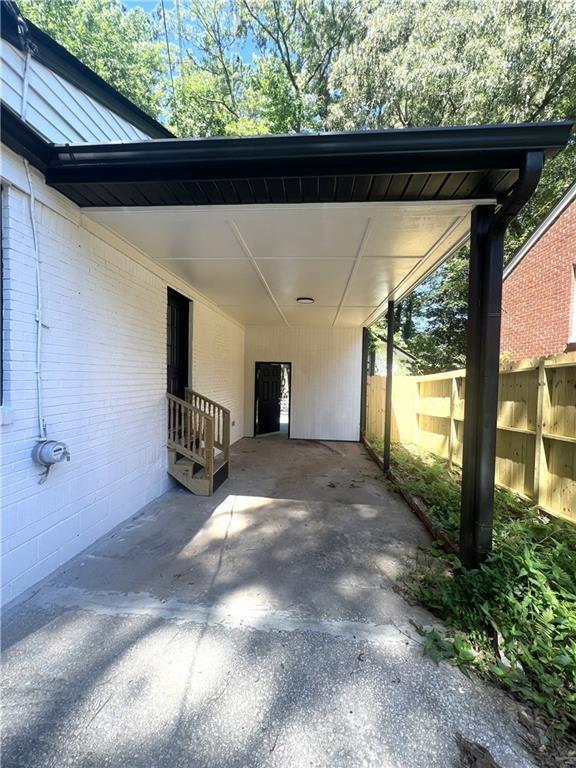 Building Photo - 2545 Plantation Dr