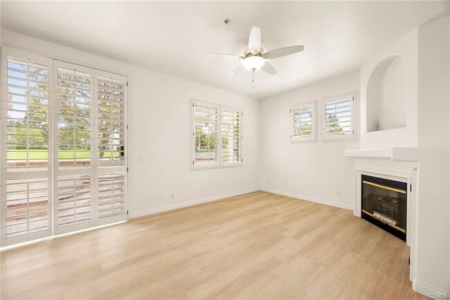 Building Photo - 2479 Sunningdale Dr