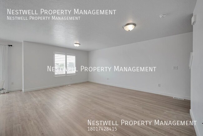 Building Photo - Stunning 3-bed Townhome in Lehi