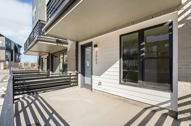 Building Photo - 2663 Nicholas Wy