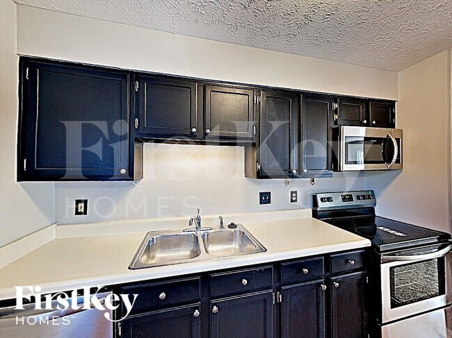 Foto del edificio - 9459 Hadway Dr
