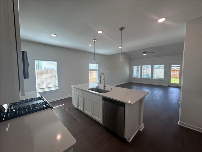Building Photo - 32511 Midsummer Dr