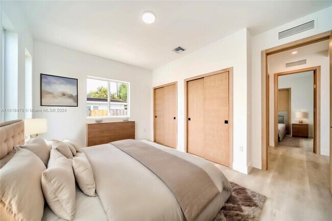 Building Photo - 8990 N Miami Ave