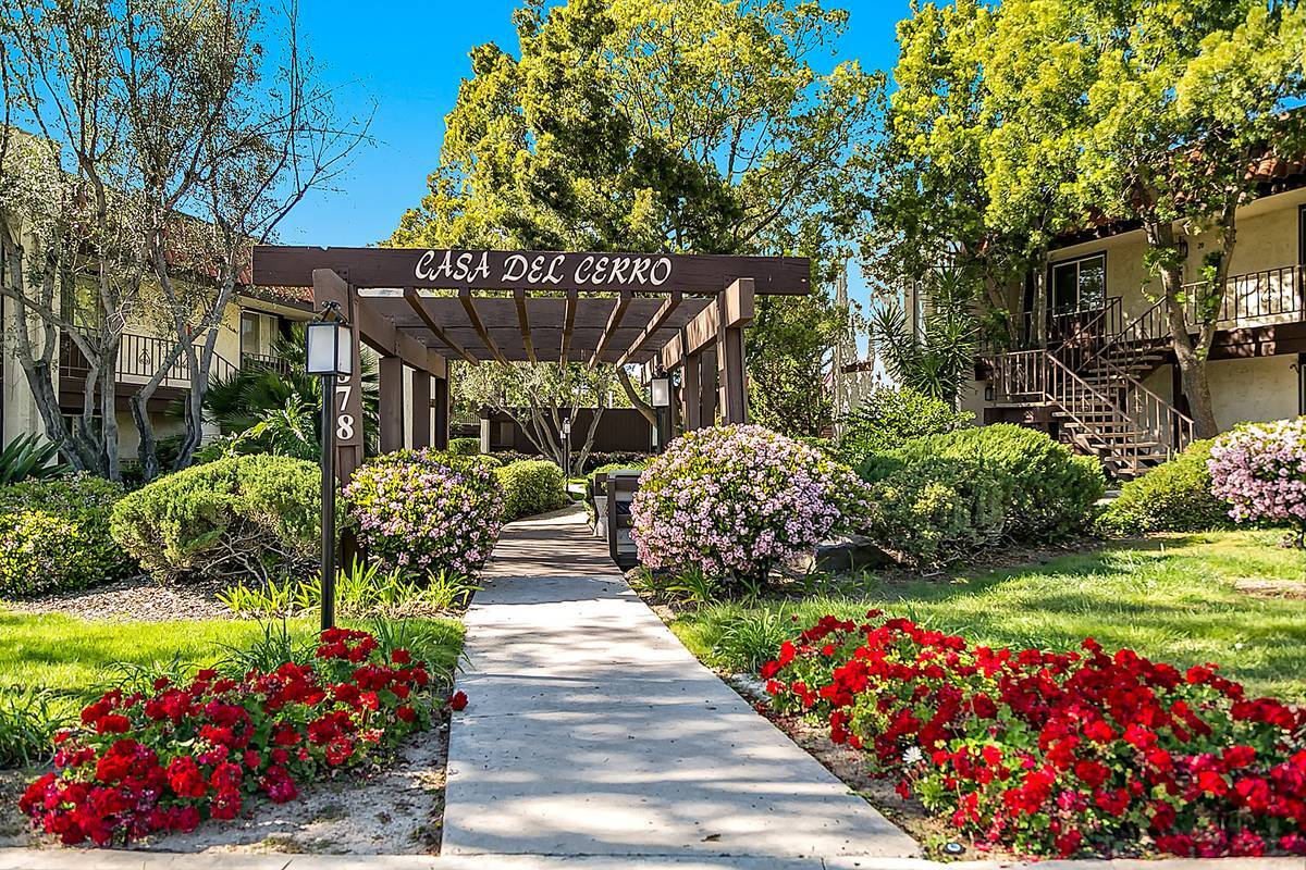 Foto principal - 6878 Navajo Rd