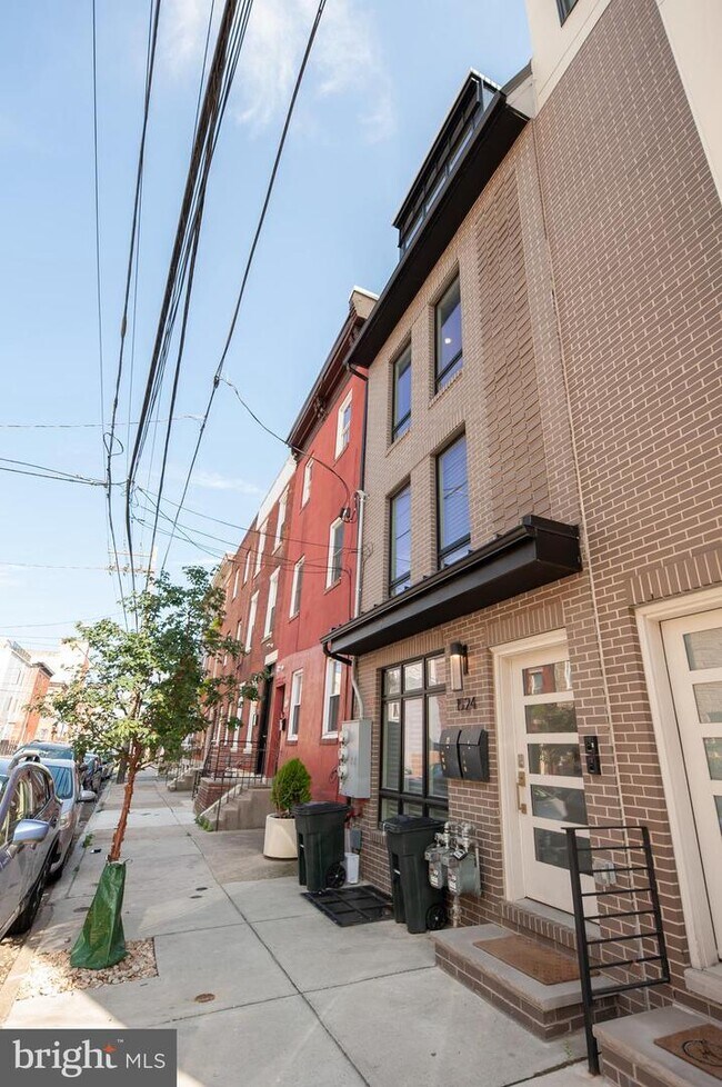 Building Photo - 1524 Catharine St