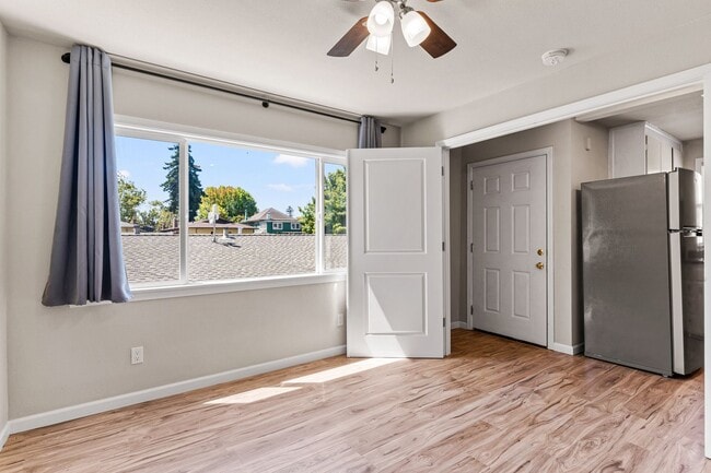 Building Photo - Welcome to Stanton Ave: Your Newly Renovat...