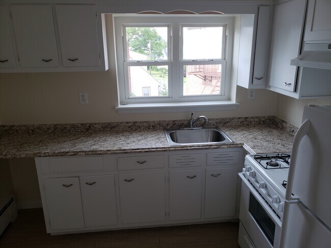 Foto del edificio - 35 Elmwood Ave