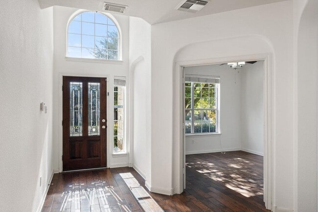 Building Photo - 2617 Salorn Way