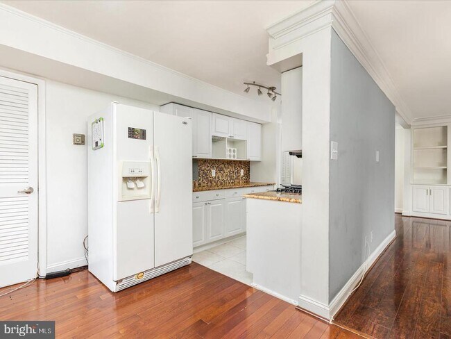 Foto del edificio - 3334 Woodburn Village Dr