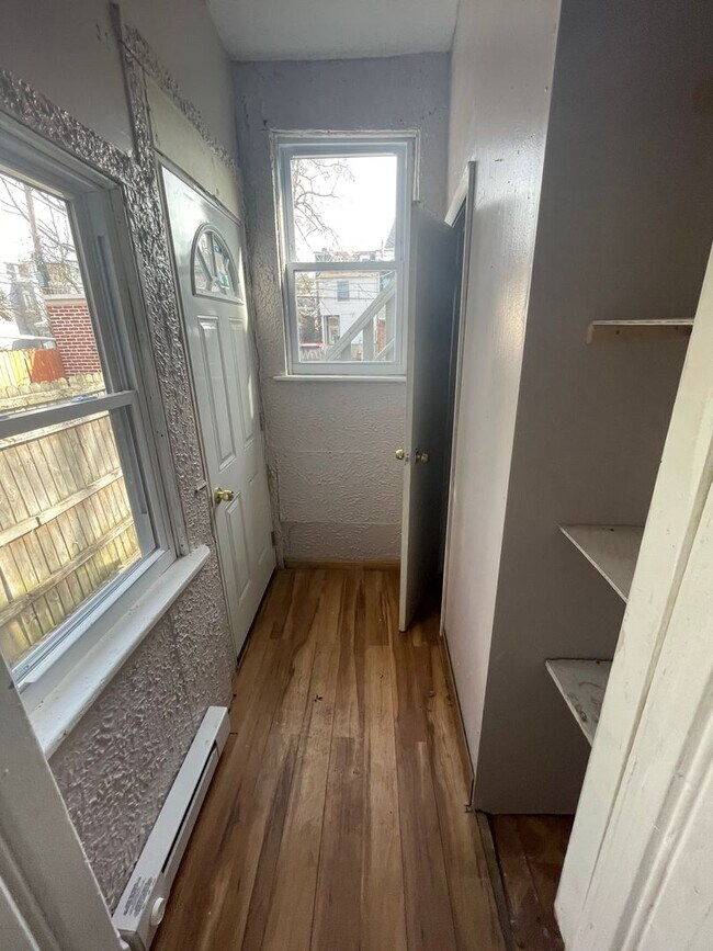 621 Park St Unit 1, Allentown, PA 18102 Room for Rent in Allentown