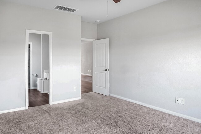 Building Photo - 4835 Purple Wisteria Ln