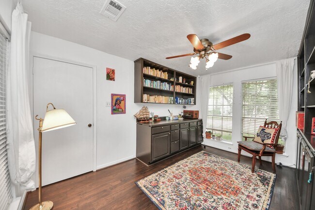 Building Photo - 1502 Southern Pines Ct