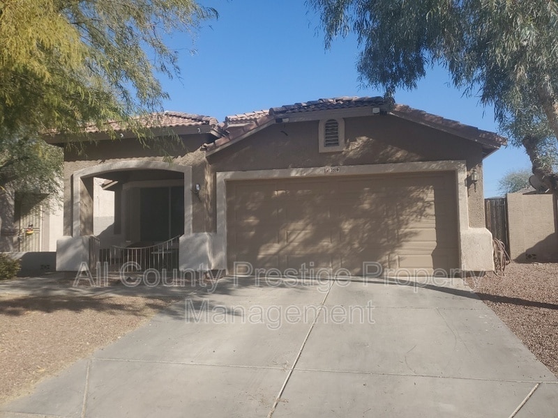 Primary Photo - 7519 S 43rd Dr