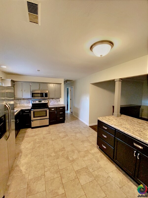 Foto del edificio - 4009 Towers Rd