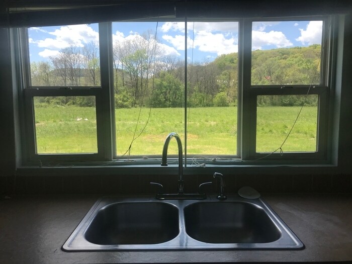 Primary Photo - RENTAL WITH 4 ACRES!!