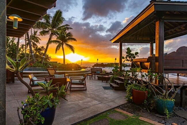 Foto del edificio - Samurai House: Oceanfront Estate w/ Infinity Pool, Theater & Stunning Views