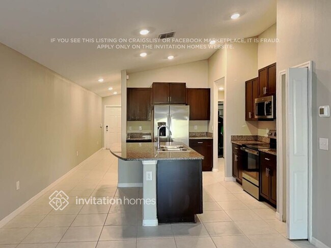 Foto del edificio - 2210 Treesdale Ave